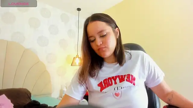 GIANAMILLER6 online show from February 2026 12:09:01 PM