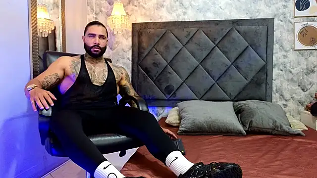 Apolo rousse1 online show from September 2025 10:43:02 PM