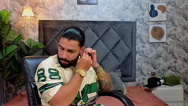 Apolo rousse1 online show from November 2025 08:30:01 PM