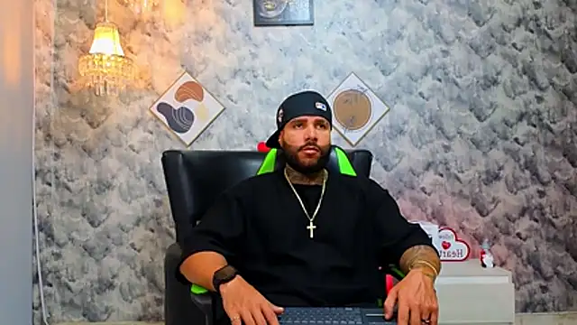 Apolo rousse1 online show from February 2026 09:37:02 PM