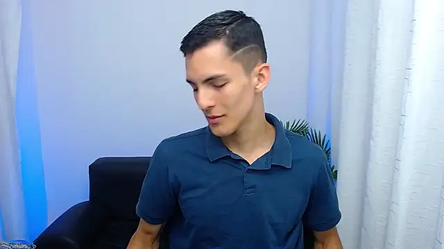 Matiius18 online show from October 2025 01:45:02 PM