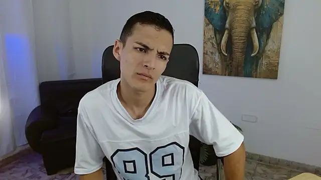 Matiius18 online show from May 2026 01:43:02 PM