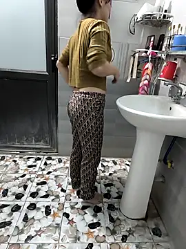 Sweet-Berry89 online show from November 2025 03:01:01 PM