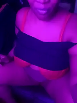 Snapshot of Nisha_Benz chatting on September 2025 08:00:02 PM Nisha Benz online show from September 2025 08:00:02 PM