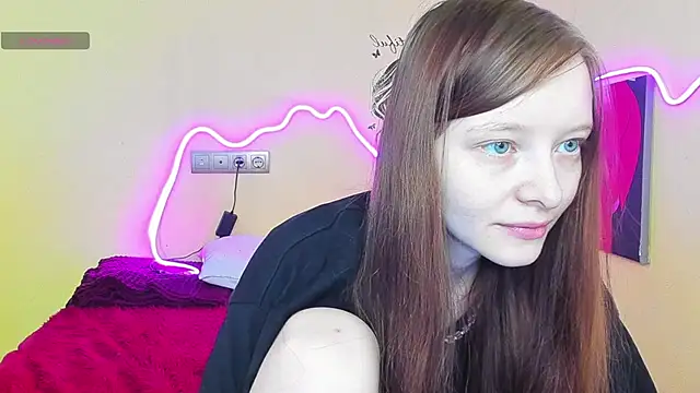 AliceHaris online show from September 2025 01:07:02 AM