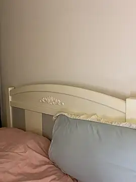 Ella-A9 online show from November 2025 01:00:01 PM