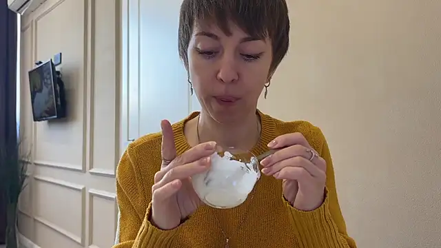 daniellia  online show from January 2026 08:40:01 AM