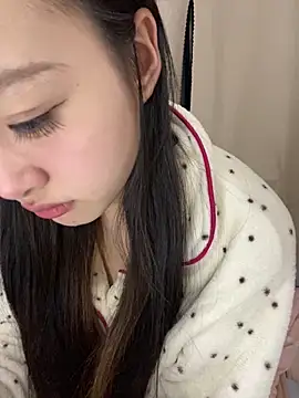 MengMeng0515 online show from April 2026 09:45:01 AM