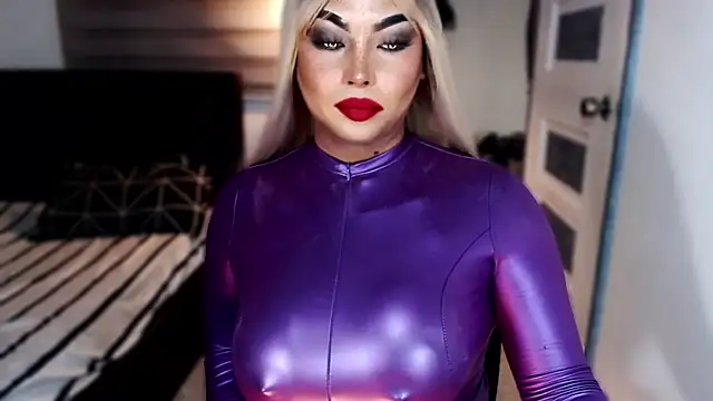 xTrixieMae online show from January 2026 12:21:02 PM