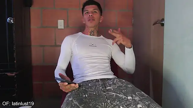 Snapshot of Savajelust chatting on February 2026 01:55:01 PM Savajelust online show from February 2026 01:55:01 PM