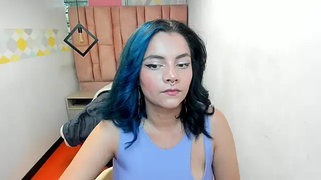 Kiara Cruz   online show from October 2025 08:07:02 PM