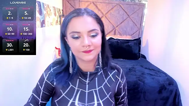 Kiara Cruz   online show from October 2025 05:33:02 PM