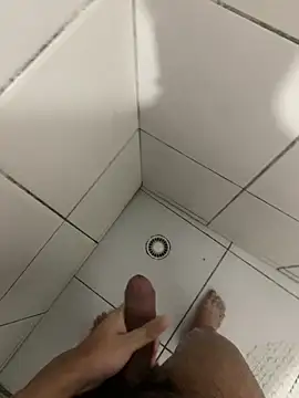 renannoviinho17z online show from April 2026 08:50:01 PM