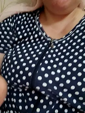 Snapshot of Uzhili chatting on October 2025 06:19:01 PM Uzhili online show from October 2025 06:19:01 PM