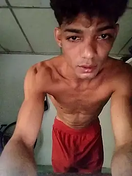 Brayanellatino online show from March 2026 10:47:01 PM