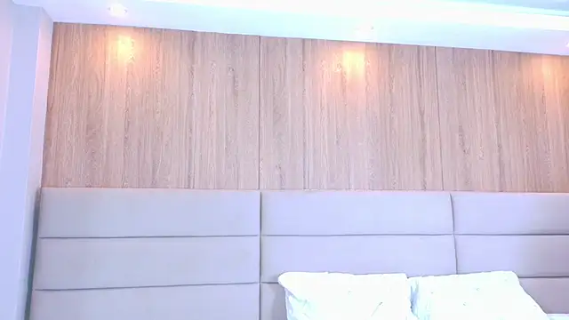 KiokoSen online show from November 2025 02:55:02 AM