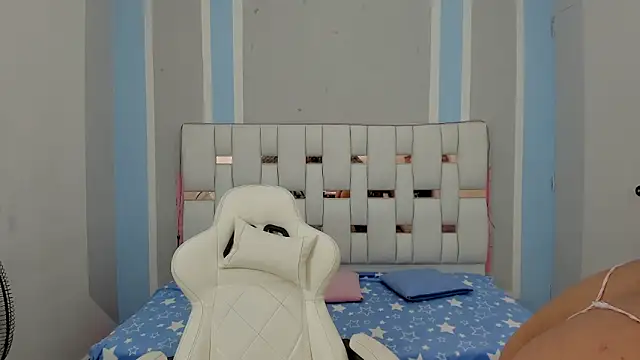 marsmith1 online show from November 2025 04:44:02 AM