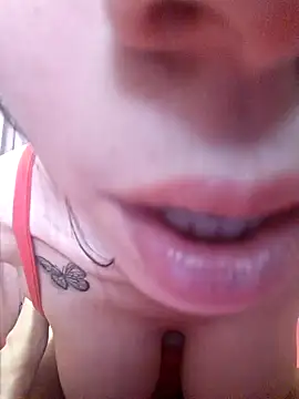 Tuconejita23 online show from October 2025 05:33:02 PM