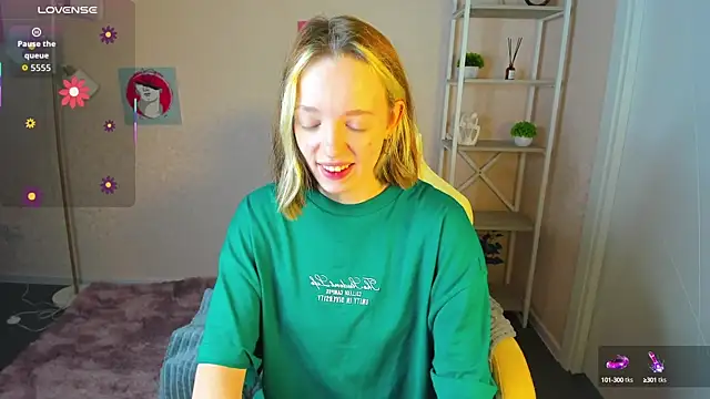 R0cket bunny online show from September 2025 12:03:01 AM