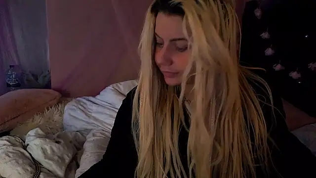 TiaDoll online show from January 2026 03:27:01 PM