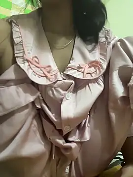 Snapshot of chau1 chatting on April 2026 02:07:01 PM chau1 online show from April 2026 02:07:01 PM