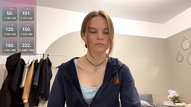 Snapshot of AudreyHammond chatting on October 2025 01:20:01 PM AudreyHammond online show from October 2025 01:20:01 PM