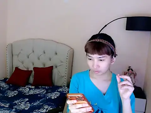 Snapshot of ShantalFoxxy_ chatting on July 2026 12:18:02 AM ShantalFoxxy online show from July 2026 12:18:02 AM