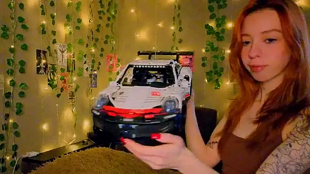 Lori Williams online show from March 2026 03:24:02 AM