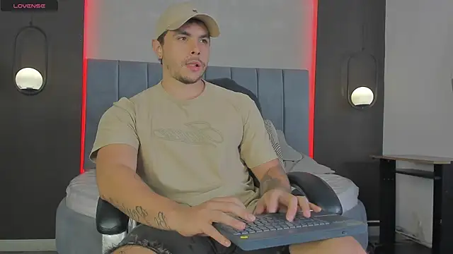 Liam walk  online show from March 2026 11:24:01 PM