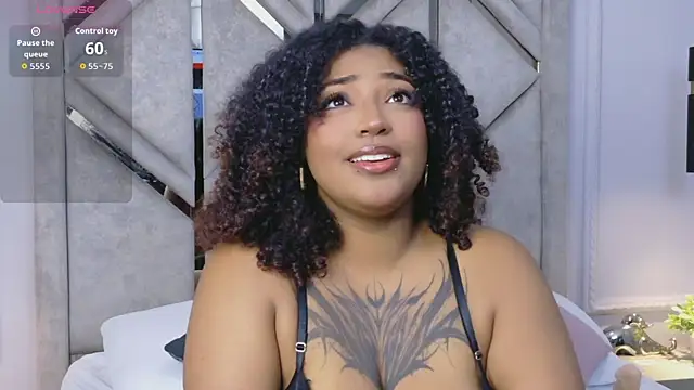 Cristal-Jonnes online show from April 2026 03:04:01 AM