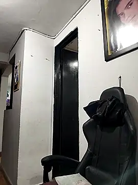 Pamelamiler   online show from November 2025 11:05:01 AM