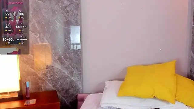 Snapshot of Emma_hunter_ chatting on November 2025 04:12:02 AM Emma hunter online show from November 2025 04:12:02 AM