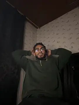 TU-MORENOO online show from September 2025 06:28:02 AM