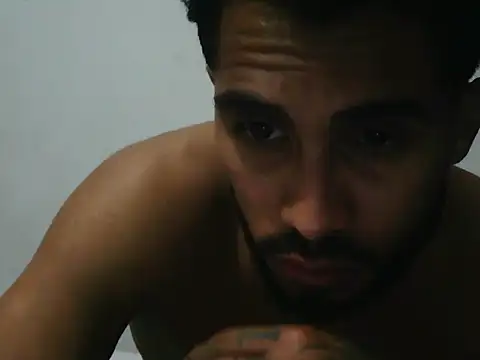 TU-MORENOO online show from October 2025 06:23:01 AM