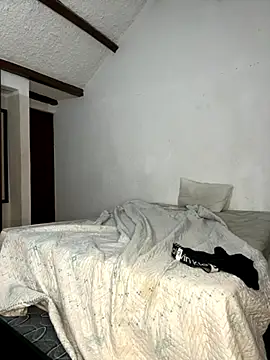 TU-MORENOO online show from November 2025 07:21:02 AM