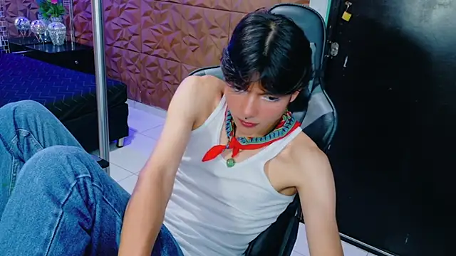 Snapshot of alandelrey57 chatting on October 2025 10:23:02 PM alandelrey57 online show from October 2025 10:23:02 PM