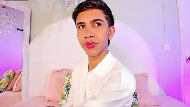 JoshuaSanzz online show from November 2025 03:39:02 AM