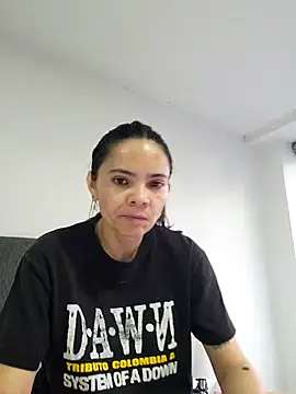 Cami Konor online show from January 2026 10:24:02 PM