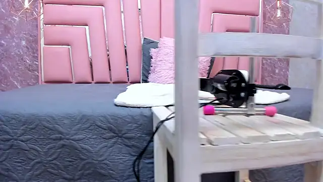 ALYANNA HOT  online show from February 2026 11:55:01 AM