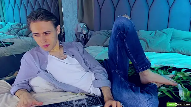 WilliamDyson online show from November 2025 03:06:01 AM