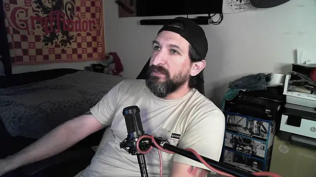 DevilPup75  online show from February 2026 03:15:01 AM