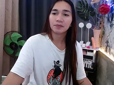 Snapshot of Shikagamhe23 chatting on April 2026 12:27:01 AM Shikagamhe23 online show from April 2026 12:27:01 AM