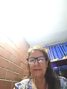 MaryeLunna online show from February 2026 12:44:02 PM