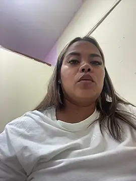 Snapshot of EmilyDuran_ chatting on June 2026 02:27:01 PM EmilyDuran online show from June 2026 02:27:01 PM