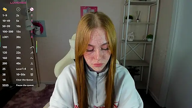 Roxy Sunnny online show from October 2025 09:18:02 AM