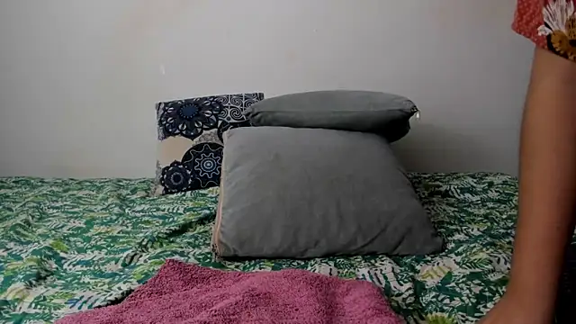 Snapshot of Brianna_Angelina chatting on February 2026 07:25:01 AM Brianna Angelina online show from February 2026 07:25:01 AM