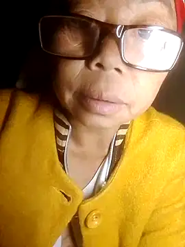 Snapshot of VangLe73 chatting on October 2025 10:32:02 PM VangLe73 online show from October 2025 10:32:02 PM