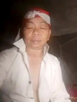 Snapshot of VangLe73 chatting on October 2025 12:30:01 PM VangLe73 online show from October 2025 12:30:01 PM