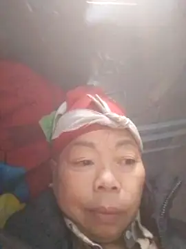 Snapshot of VangLe73 chatting on November 2025 02:13:02 AM VangLe73 online show from November 2025 02:13:02 AM