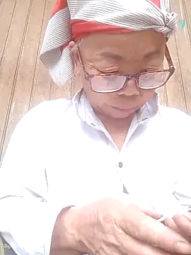 Snapshot of VangLe73 chatting on November 2025 07:41:01 AM VangLe73 online show from November 2025 07:41:01 AM